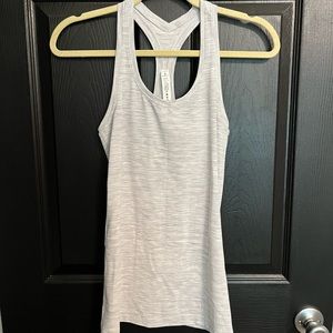 Lululemon Cool Racerback *Nulu Size 8